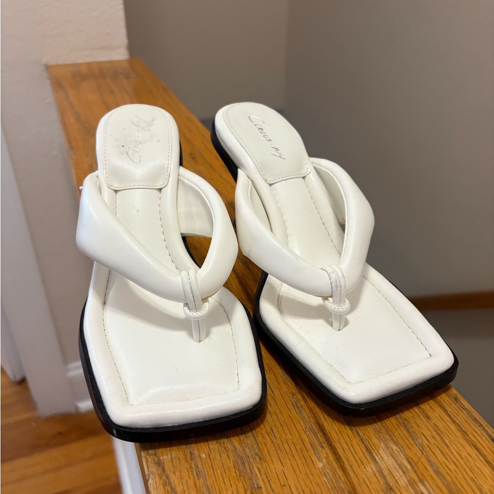Circus by Sam Edelman White Sandals